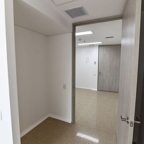 Consultorio en venta en Las Vegas, Envigado, 37 m² · foto 6 de 9