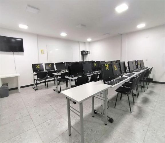 Casa en venta en Sotomayor, Bucaramanga, 600 m² · foto 2 de 12