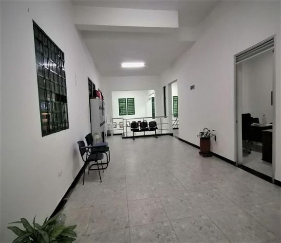 Casa en venta en Sotomayor, Bucaramanga, 600 m² · foto 4 de 12