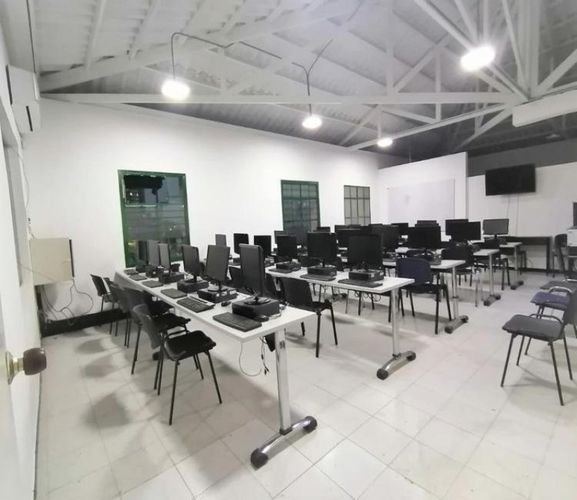 Casa en venta en Sotomayor, Bucaramanga, 600 m² · foto 7 de 12