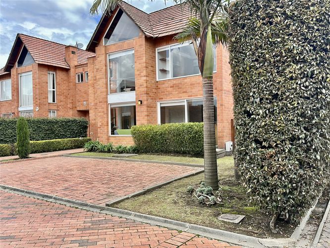 Casa de 3 alcobas en venta en Bojaca, Chía, 151 m² · foto 3 de 24