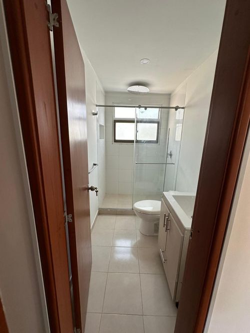Apartaestudio en venta en Santa Barbara, Bogotá, 47 m² · foto 3 de 21