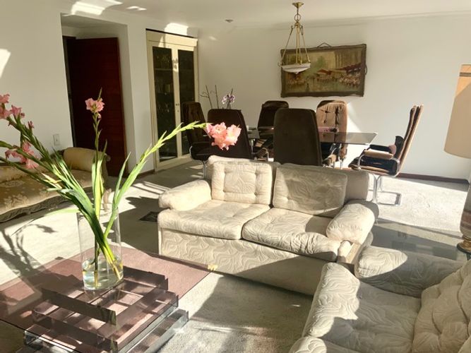 Apartamento de 3 alcobas en venta en La Carolina, Bogotá, 152 m² · foto 3 de 24