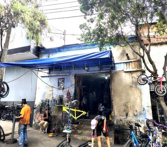 Casa en venta en San Francisco, Bucaramanga, 198 m² · foto 2 de 10