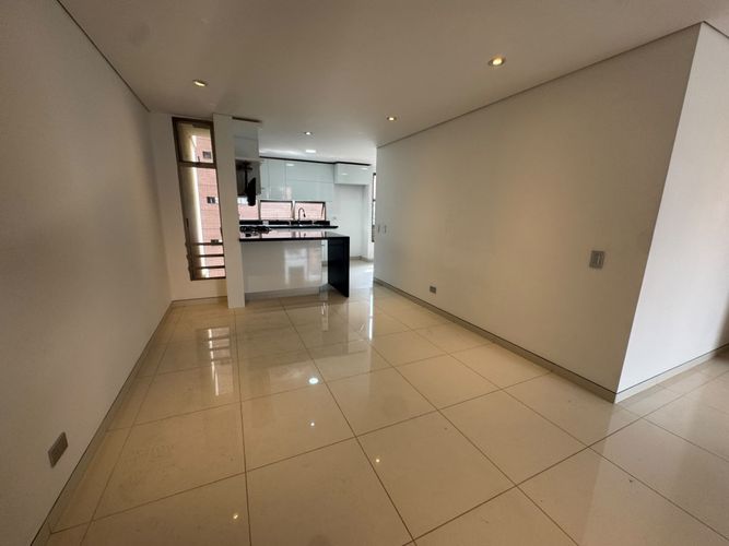 Apartamento de 3 alcobas en arriendo en El Poblado, Medellín, 140 m² · foto 10 de 21