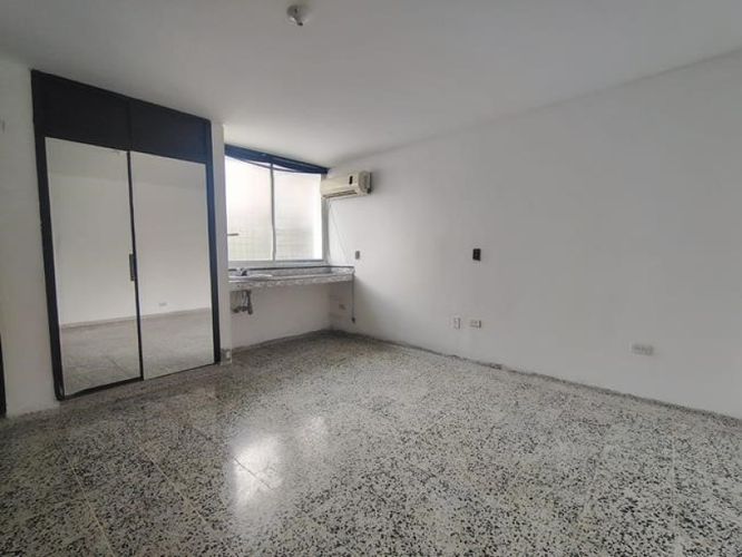 Casa de 10 alcobas en arriendo en Sotomayor, Bucaramanga, 455 m² · foto 12 de 24