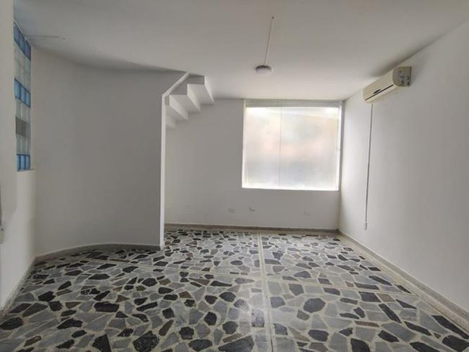 Casa de 10 alcobas en arriendo en Sotomayor, Bucaramanga, 455 m² · foto 23 de 24