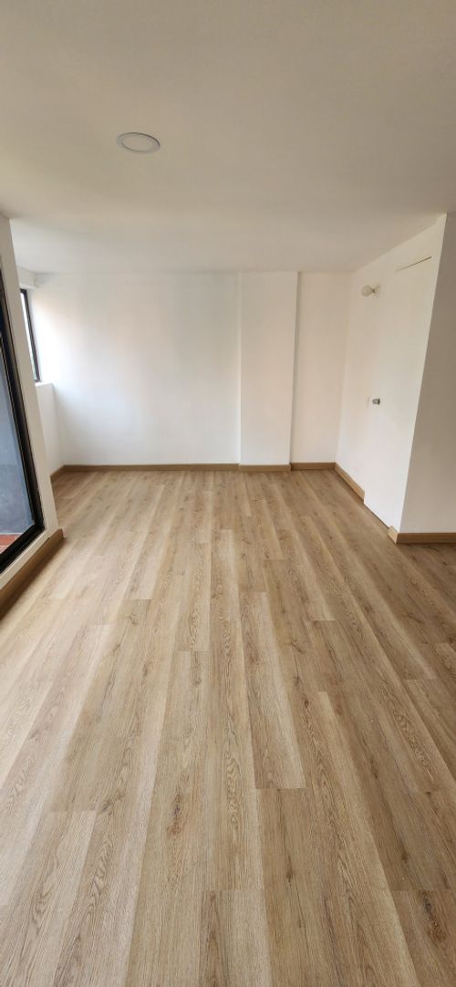 Apartamento de 2 alcobas en arriendo en Los Naranjos, Medellín, 101 m² · foto 4 de 14