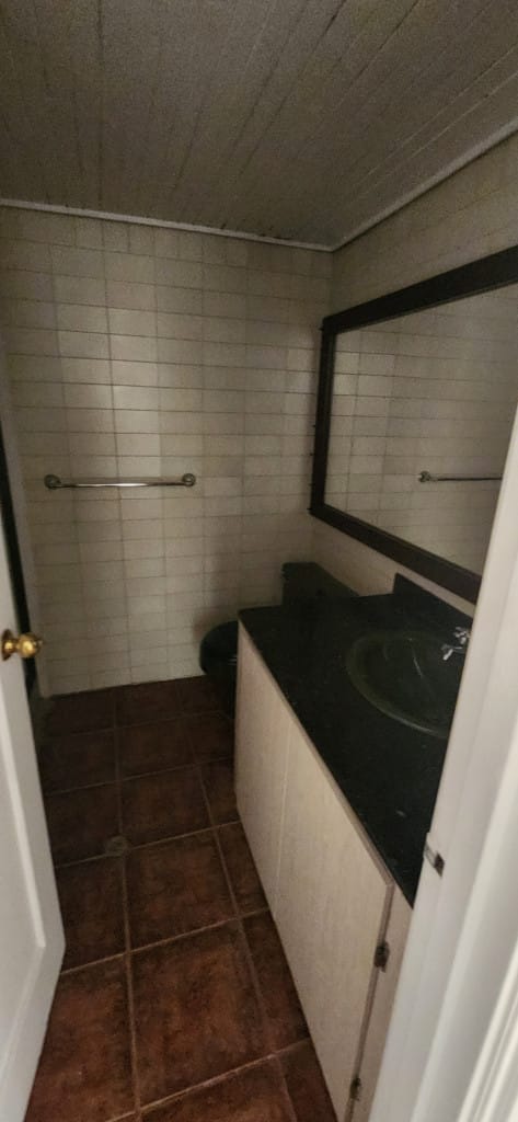 Apartamento de 2 alcobas en arriendo en Los Naranjos, Medellín, 101 m² · foto 14 de 14