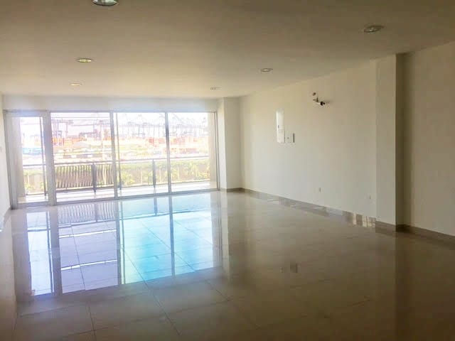 Local en arriendo en Zona Industrial, Cartagena, 225 m² · foto 13 de 15