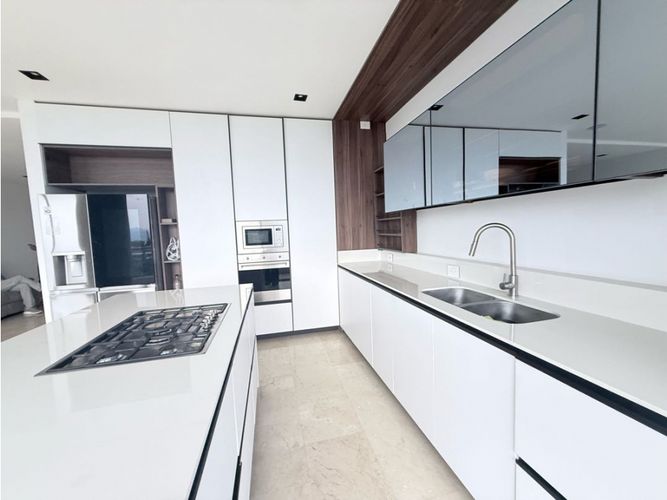 Apartamento de 6 alcobas en venta en Pance, Cali, 209 m² · foto 15 de 19