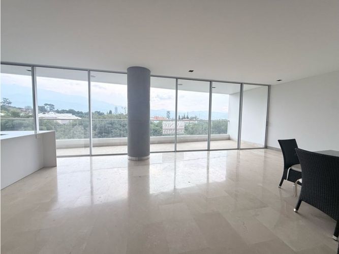 Apartamento de 6 alcobas en venta en Pance, Cali, 209 m² · foto 17 de 19