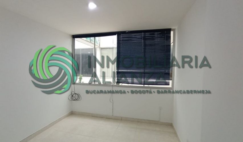 Oficina en arriendo en Centro, Bucaramanga, 10 m² · foto 4 de 6