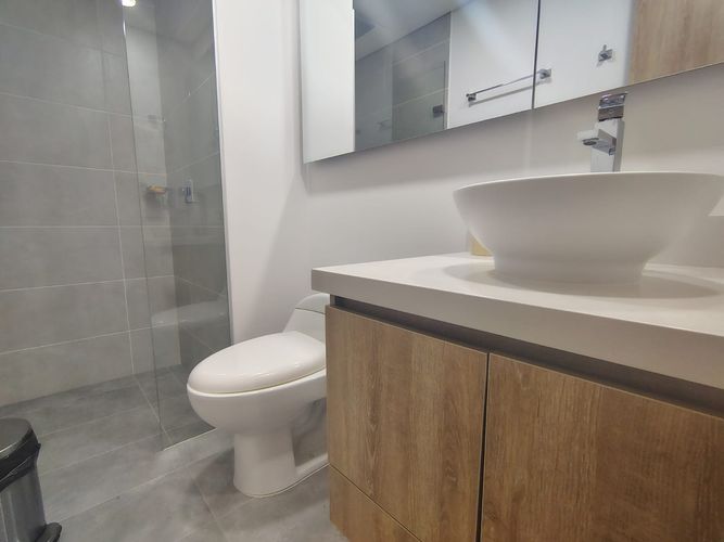 Apartamento de 3 alcobas en venta en El Poblado, Medellín, 105 m² · foto 17 de 18