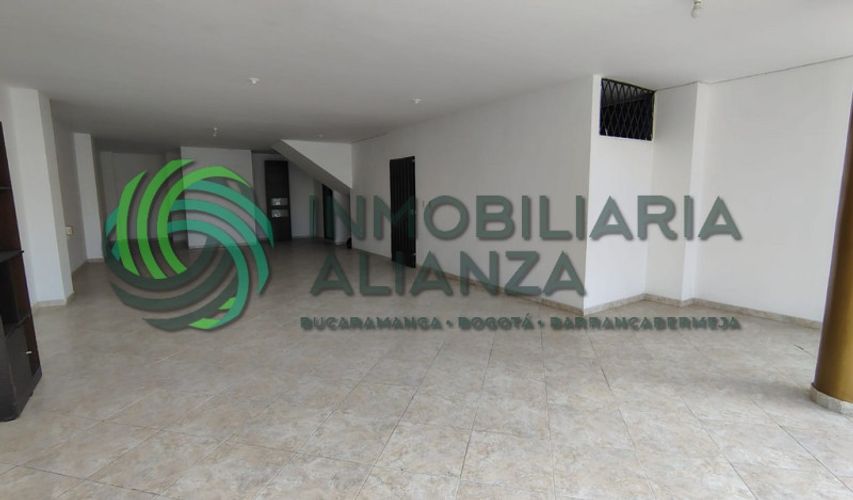 Local en arriendo en El Poblado, Girón, 82 m² · foto 3 de 9