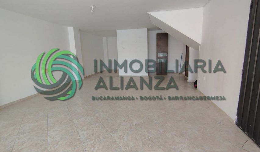 Local en arriendo en El Poblado, Girón, 82 m² · foto 4 de 9