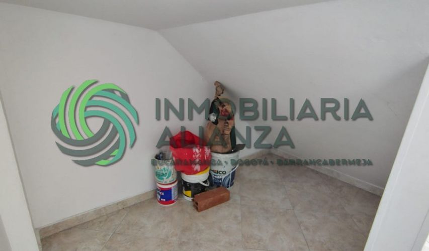 Local en arriendo en El Poblado, Girón, 82 m² · foto 8 de 9