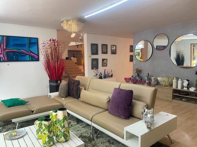 Oficina en arriendo en El Poblado, Medellín, 430 m² · foto 3 de 20