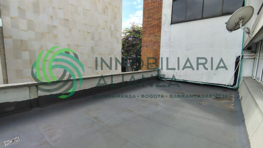 Oficina en arriendo en Centro, Bucaramanga, 57 m² · foto 7 de 8