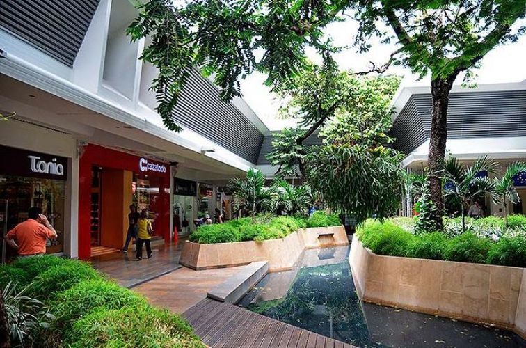 Local en venta en Unicentro Cali, Cali, 137 m² · foto 3 de 4