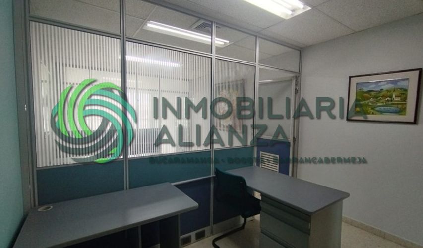 Oficina en arriendo en Centro, Bucaramanga, 33 m² · foto 4 de 10