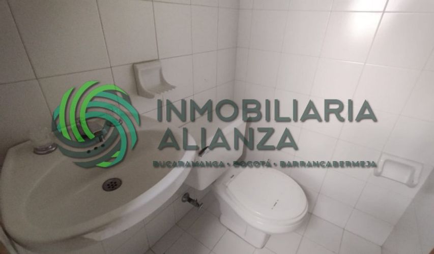 Oficina en arriendo en Centro, Bucaramanga, 33 m² · foto 6 de 10