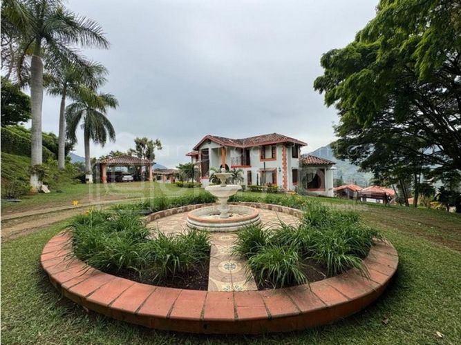 Finca en venta en Monta�Ita, Copacabana, 600 m² · foto 4 de 24
