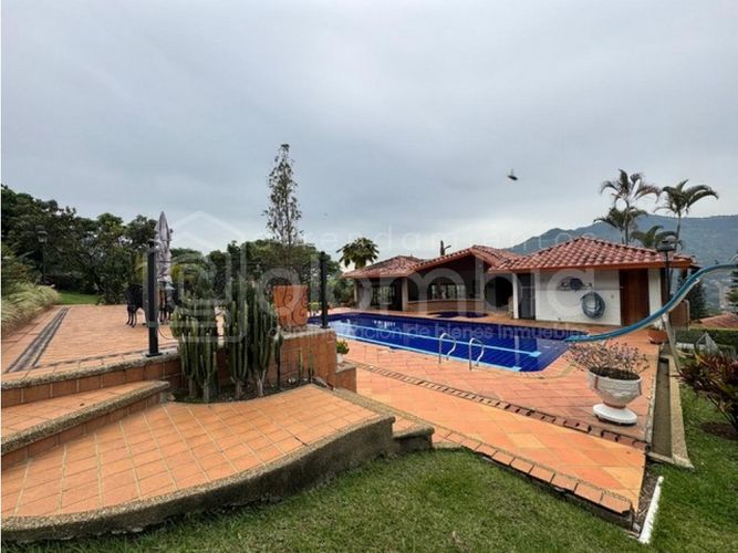 Finca en venta en Monta�Ita, Copacabana, 600 m² · foto 7 de 24