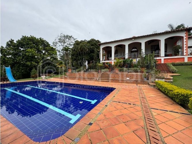 Finca en venta en Monta�Ita, Copacabana, 600 m² · foto 10 de 24
