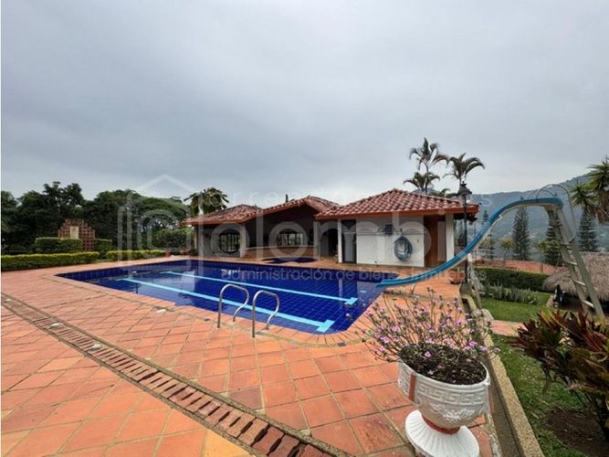Finca en venta en Monta�Ita, Copacabana, 600 m² · foto 21 de 24