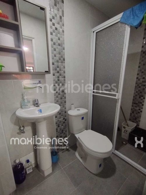 Oficina en arriendo en Los Colores, Medellín, 20 m² · foto 5 de 5