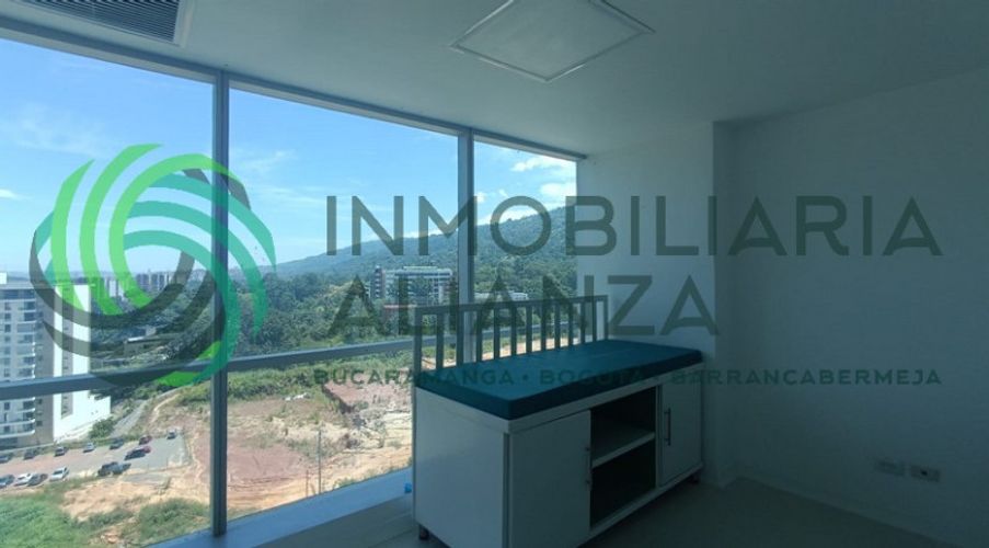 Consultorio en venta en Menzuly, Piedecuesta, 41 m² · foto 8 de 15