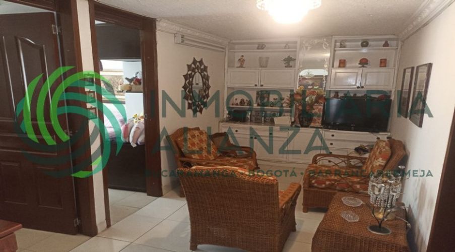 Apartamento de 3 alcobas en venta en Antiguo Campestre, Bucaramanga, 107 m² · foto 5 de 19