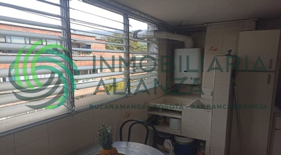 Apartamento de 3 alcobas en venta en Antiguo Campestre, Bucaramanga, 107 m² · foto 15 de 19