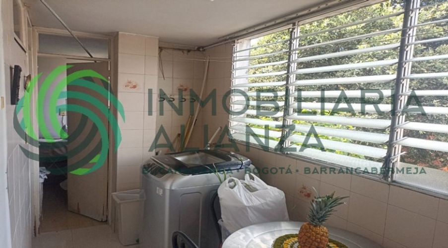 Apartamento de 3 alcobas en venta en Antiguo Campestre, Bucaramanga, 107 m² · foto 17 de 19