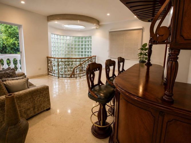 Casa de 6 alcobas en venta en El Tesoro, Medellín, 580 m² · foto 10 de 23