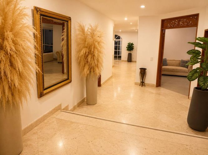 Casa de 6 alcobas en venta en El Tesoro, Medellín, 580 m² · foto 15 de 23