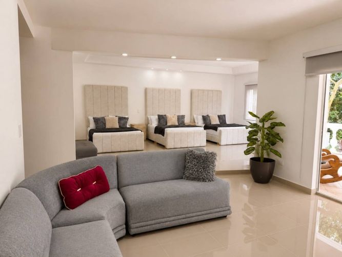 Casa de 6 alcobas en venta en El Tesoro, Medellín, 580 m² · foto 19 de 23