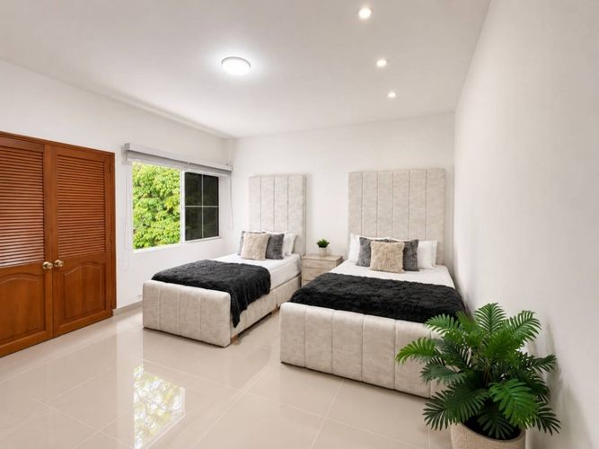 Casa de 6 alcobas en venta en El Tesoro, Medellín, 580 m² · foto 20 de 23