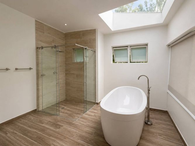 Casa de 6 alcobas en venta en El Tesoro, Medellín, 580 m² · foto 21 de 23