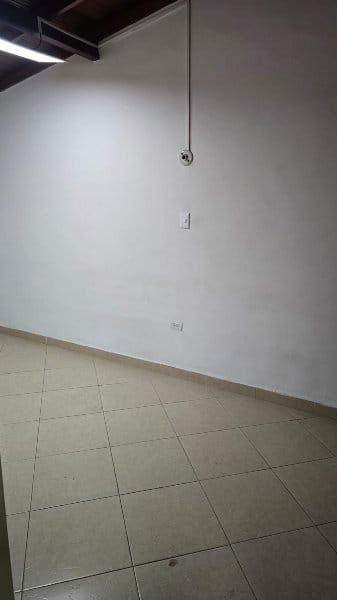 Oficina en arriendo en Suramericana, Medellín, 200 m² · foto 11 de 19