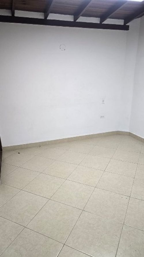 Oficina en arriendo en Suramericana, Medellín, 200 m² · foto 13 de 19