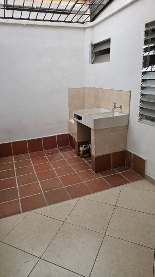 Oficina en arriendo en Suramericana, Medellín, 200 m² · foto 14 de 19