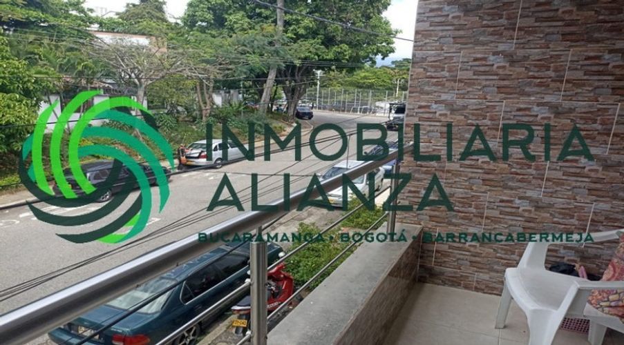 Apartamento de 3 alcobas en venta en La Joya, Bucaramanga, 90 m² · foto 3 de 15