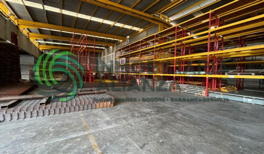 Bodega en arriendo en La Concordia, Bucaramanga, 1780 m² · foto 7 de 14
