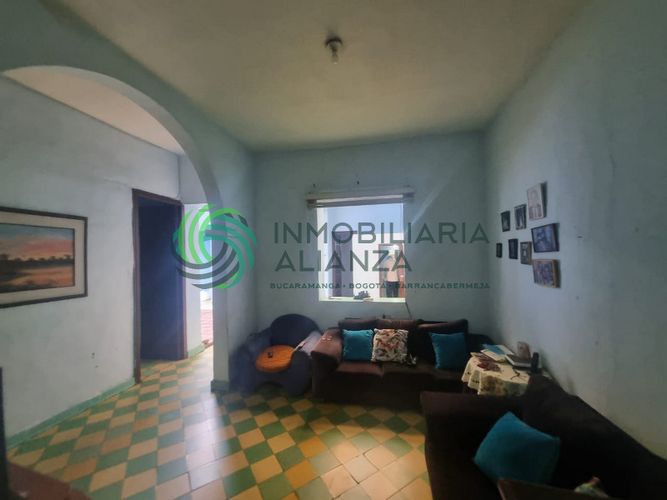 Casa de 5 alcobas en venta en Antonia Santos Centro, Bucaramanga, 260 m² · foto 17 de 24