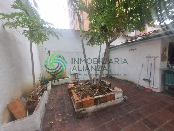 Casa de 5 alcobas en venta en Antonia Santos Centro, Bucaramanga, 260 m² · foto 24 de 24