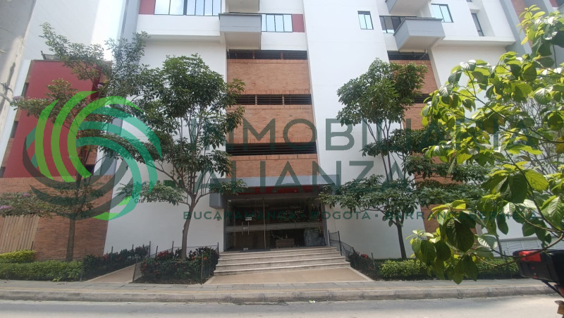 Apartamento en venta en Rio Frio, Floridablanca · foto 2 de 23