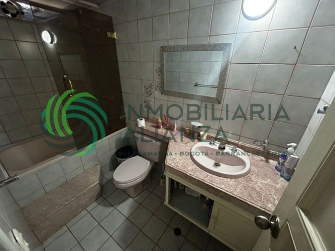 Apartamento de 3 alcobas en venta en Cabecera Del Llano, Bucaramanga, 256 m² · foto 10 de 24