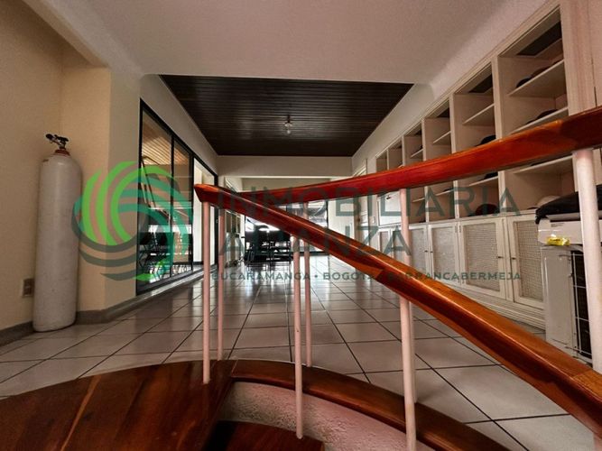 Apartamento de 3 alcobas en venta en Cabecera Del Llano, Bucaramanga, 256 m² · foto 17 de 24